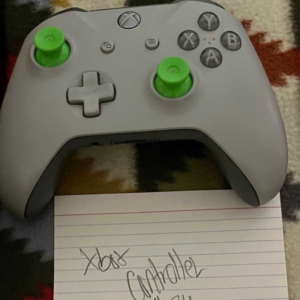 Xbox controller used - Picture 1 of 1